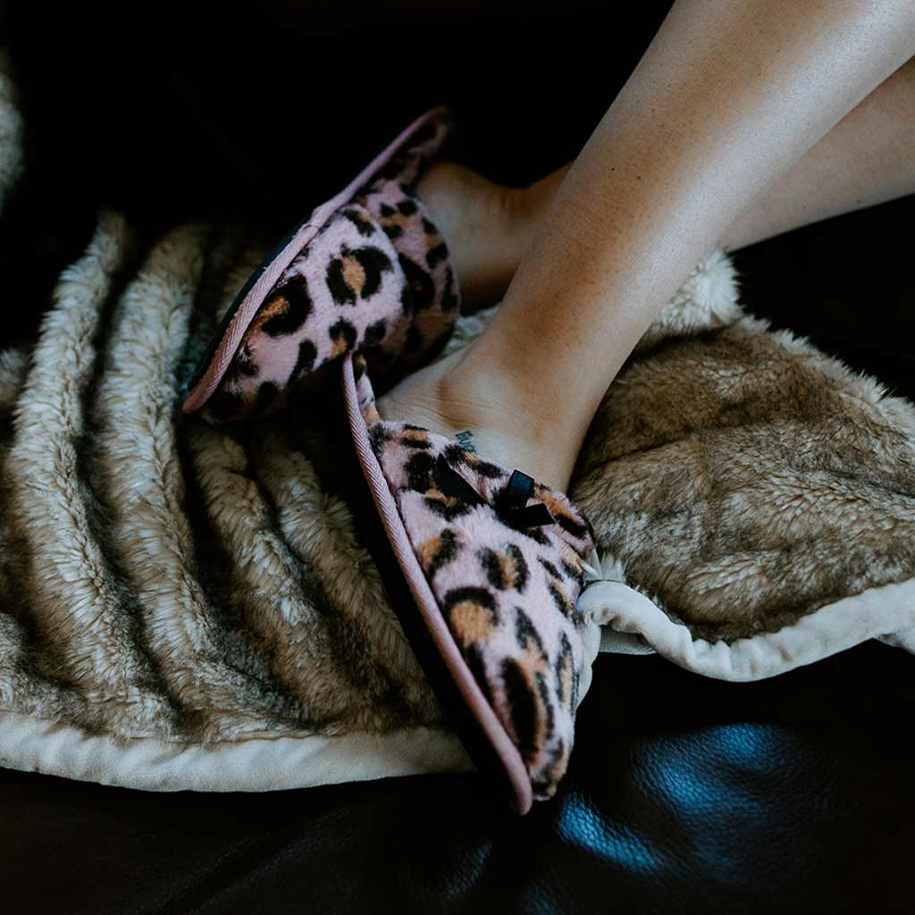 TUK Shoes Slipper Pink Leopard Faux Fur